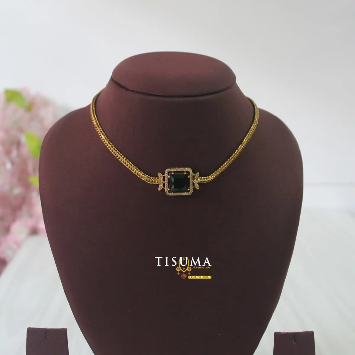Matte Square Choker